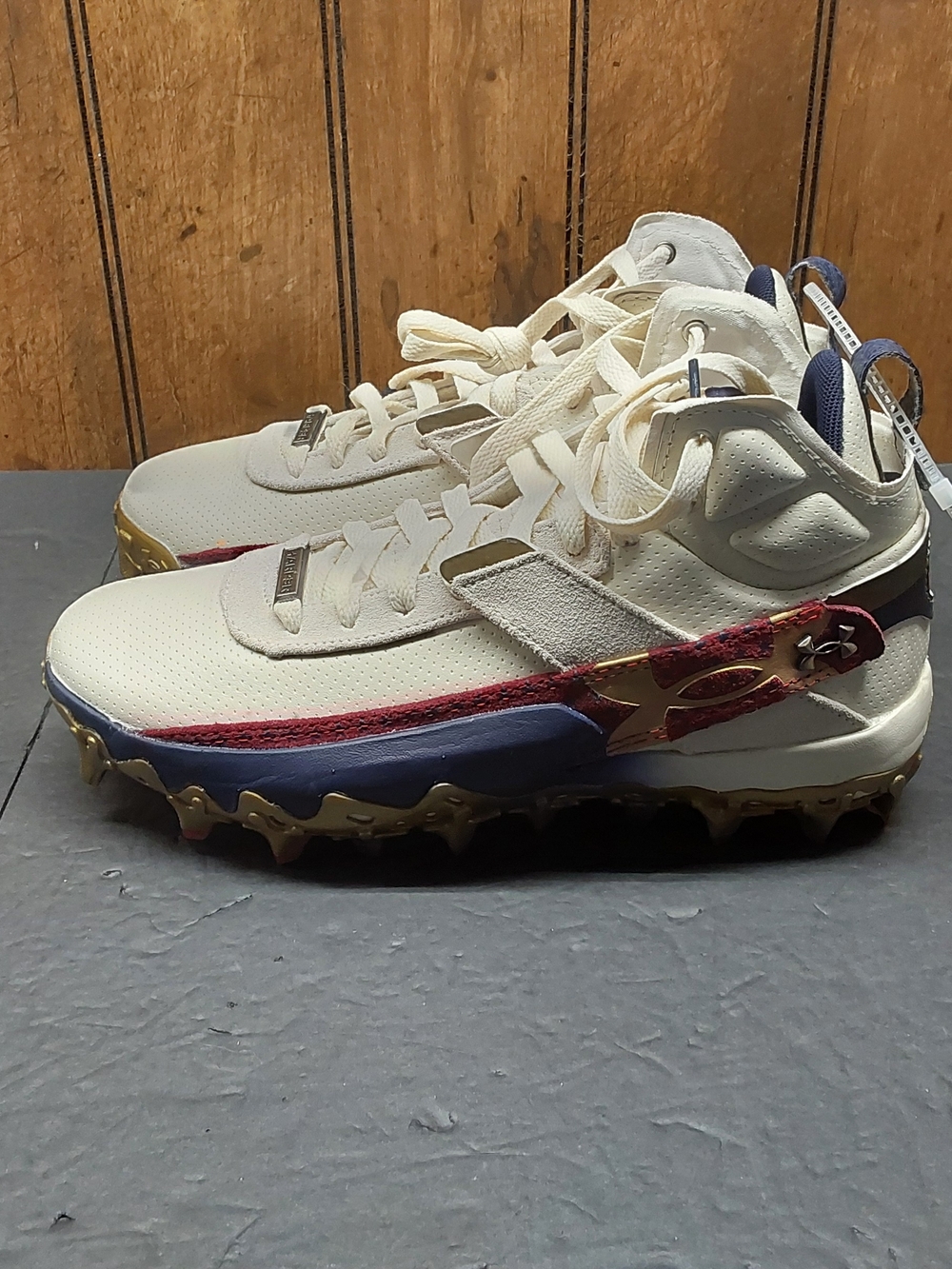 Under Armour Men's Harper 10 Pro TPU LE USA Baseball Cleats. 